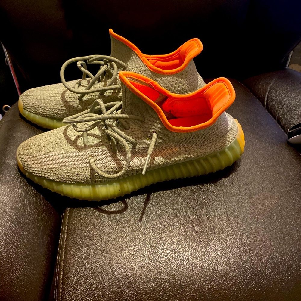 Yeezy size 10